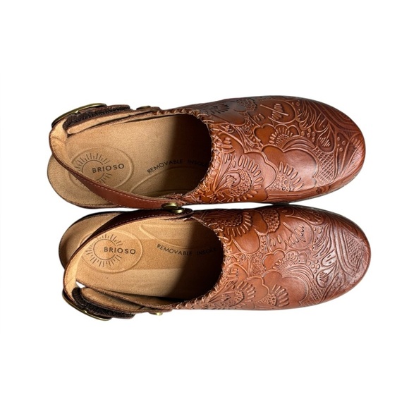 Brioso the Robson Tooled Leather Clogs Women's Size 7 - Picture 11 of 12